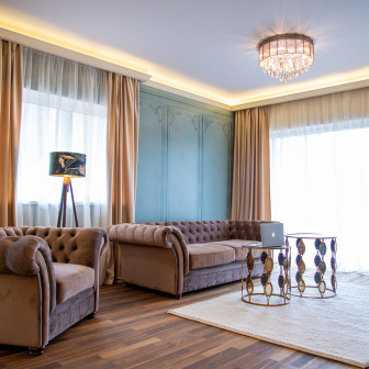 406. Neoclassic with a twist