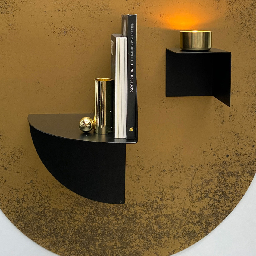 Living magnetic 32