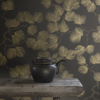 Tapet lavabil cu design de ace de pin aurii pe fundal gri închis