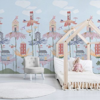 Tapet cu design floral cu case mici, pe un fundal albastru cu nori