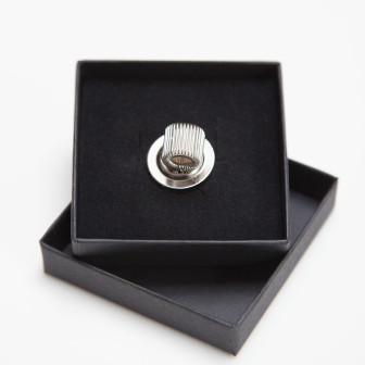 Suport magnetic argintiu pentru cretă, creioane sau markere