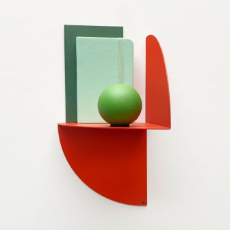 Poliță metalică roșie pentru tapet magnetic